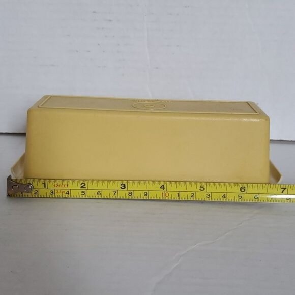 Vintage Tupperware Butter Dish Container Saver Mustard Gold Almond - Picture 3 of 16